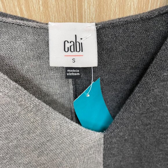 CAbi Gray Colorblock Sweater Size Small - Picture 2 of 5